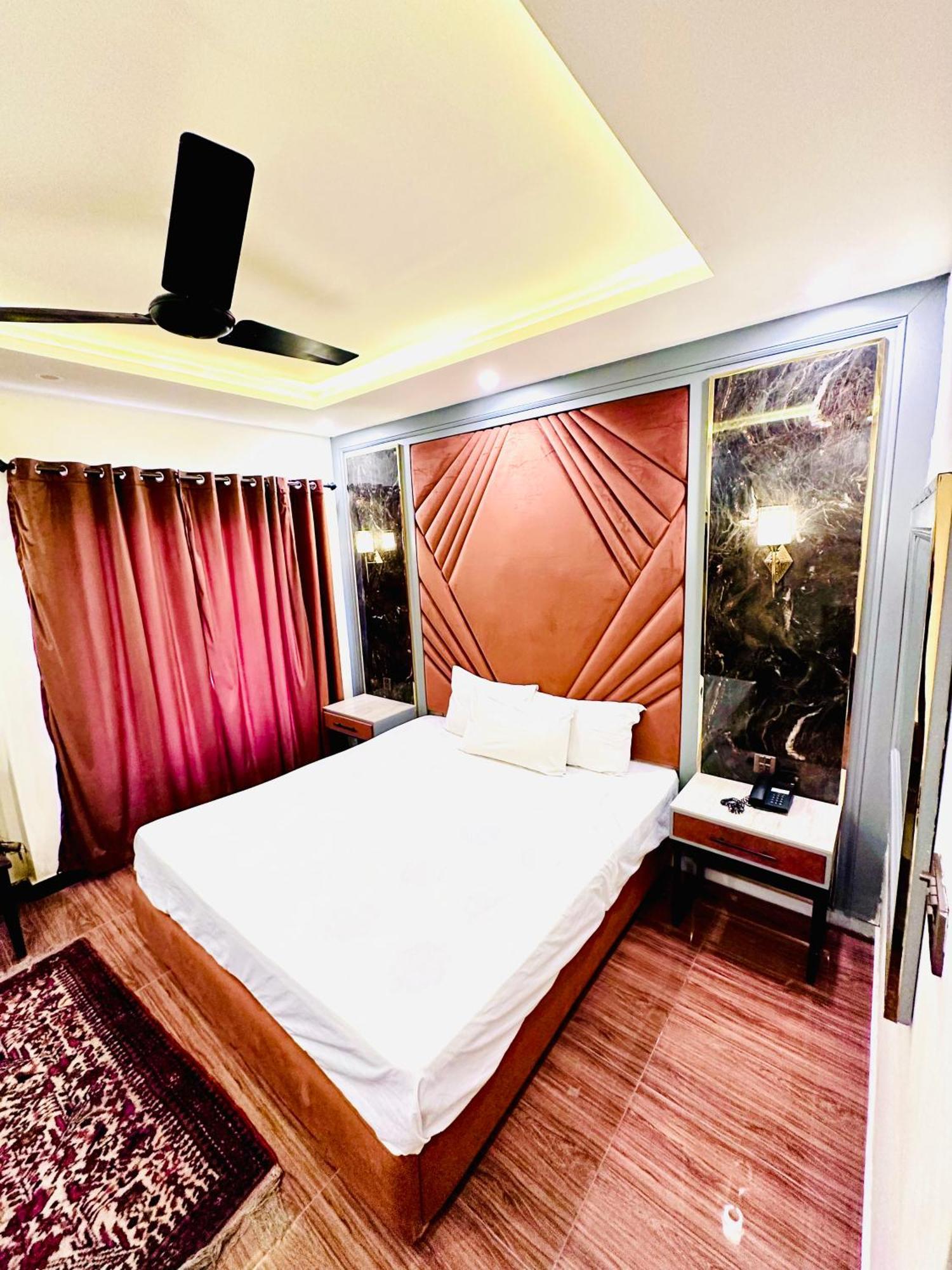 Blue Moon Continental Hotel Islamabad Exterior foto